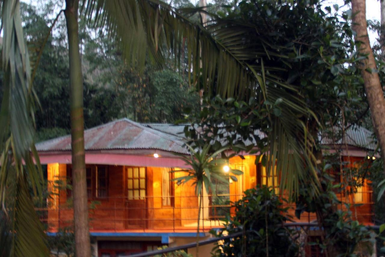 White House Riverside Retreat Nallathanniya Exterior foto